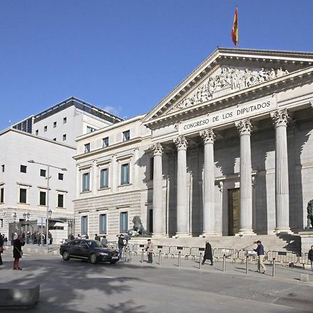 Prado Suite Madrid Bagian luar foto