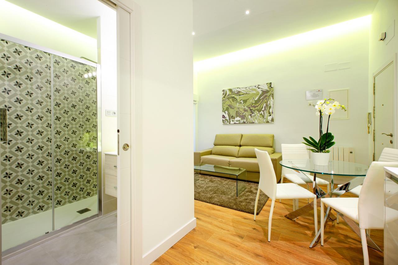 Prado Suite Madrid Bagian luar foto