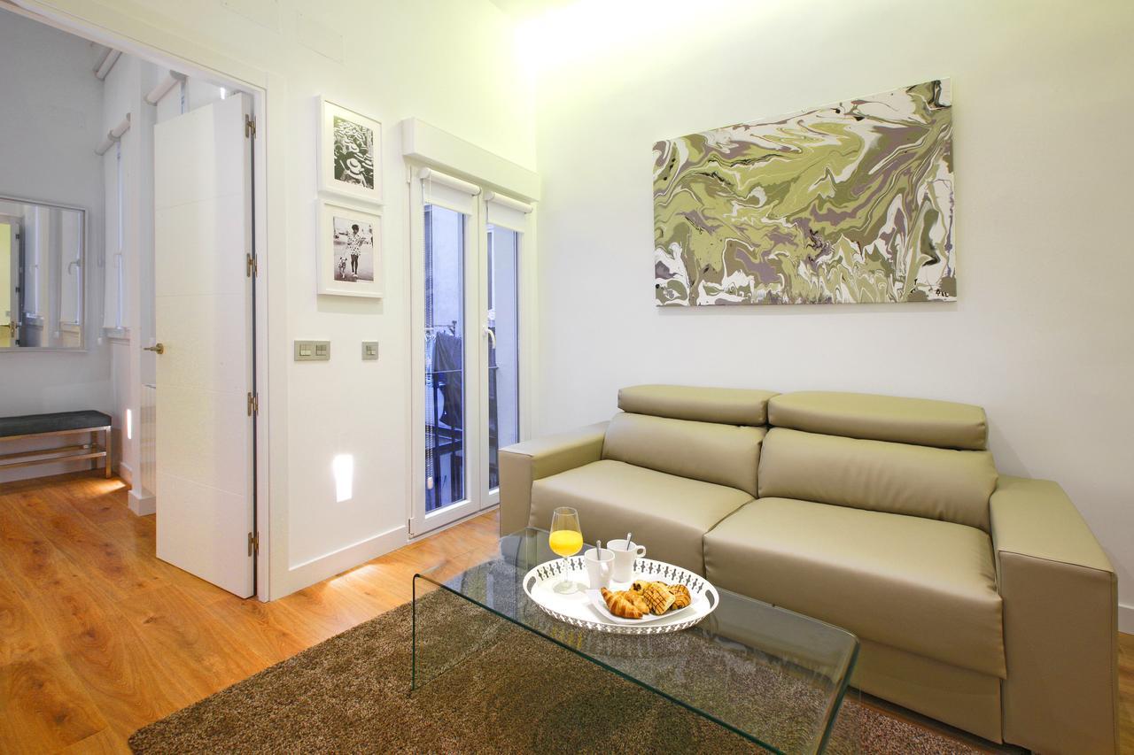 Prado Suite Madrid Bagian luar foto